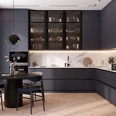 Le buffet moderne complet d'hôtel a placé le multiple fait sur commande