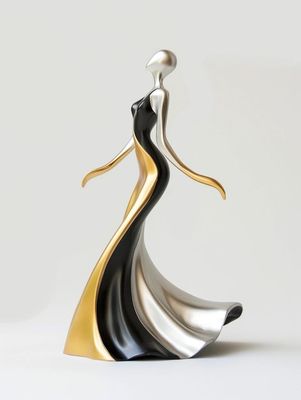 Une simple silhouette de glamour, une sculpture métallique dansante, une villa hôtelière.