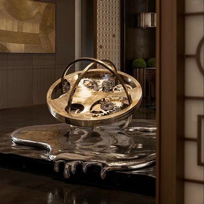 Création de l' art de l' horloge de fusion sculpture métallique avec plafond design suspendu pour l' hôtel